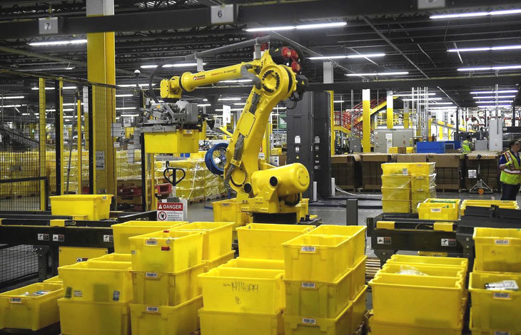 Các đối tác quốc tế lớn gặp khó khăn làm sụt giảm đơn hàng của doanh nghiệp Việt. Ảnh: NC st