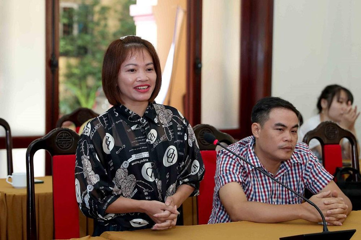 Chị Trần Thị Thuần, đồng sáng lập Hợp tác xã Tâm Ngọc chia sẻ ý tưởng phát triển kinh doanh của Hợp tác xã tại Khóa tập huấn. Ảnh: Mpi Chị Trần Thị Thuần, đồng sáng lập Hợp tác xã Tâm Ngọc chia sẻ ý tưởng phát triển kinh doanh của Hợp tác xã tại Khóa tập huấn. Ảnh: Mpi