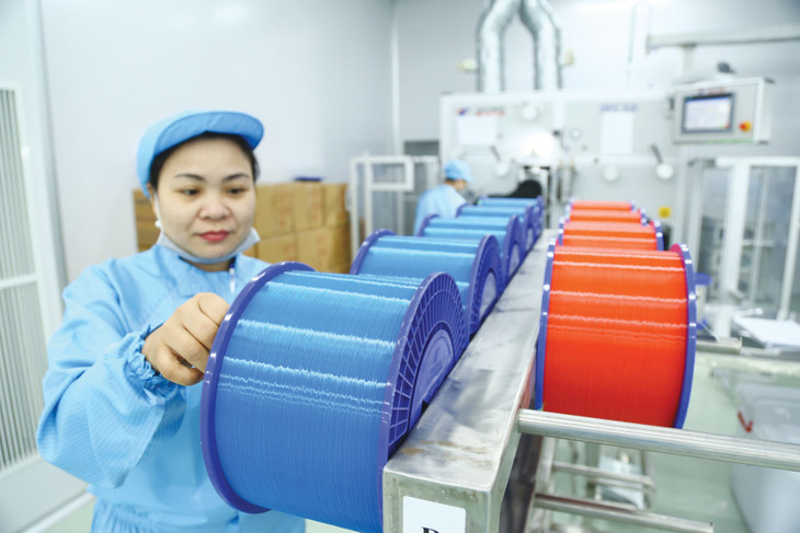 Việc phát triển công nghiệp hỗ trợ hài hòa, bền vững theo chiều sâu giúp doanh nghiệp Việt Nam tham gia ngày càng sâu rộng vào mạng lưới sản xuất và chuỗi giá trị toàn cầu. Ảnh: Lê Tiên