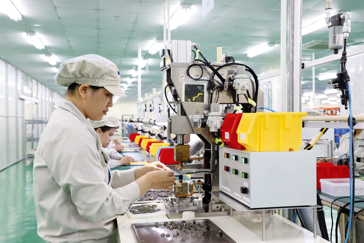 Trong tháng 7/2023, tổng vốn đầu tư nước ngoài đăng ký đạt hơn 2,8 tỷ USD, tăng 85,7% so với tháng 7/2022. Ảnh: Tường Lâm