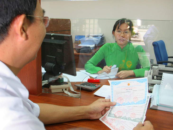 Việc bỏ phân bổ chỉ tiêu tăng trưởng tín dụng sẽ khả thi hơn khi các phân khúc khác của thị trường tài chính có thể đáp ứng được nhu cầu vốn trung, dài hạn của doanh nghiệp. Ảnh: Song Lê Việc bỏ phân bổ chỉ tiêu tăng trưởng tín dụng sẽ khả thi hơn khi các phân khúc khác của thị trường tài chính có thể đáp ứng được nhu cầu vốn trung, dài hạn của doanh nghiệp. Ảnh: Song Lê