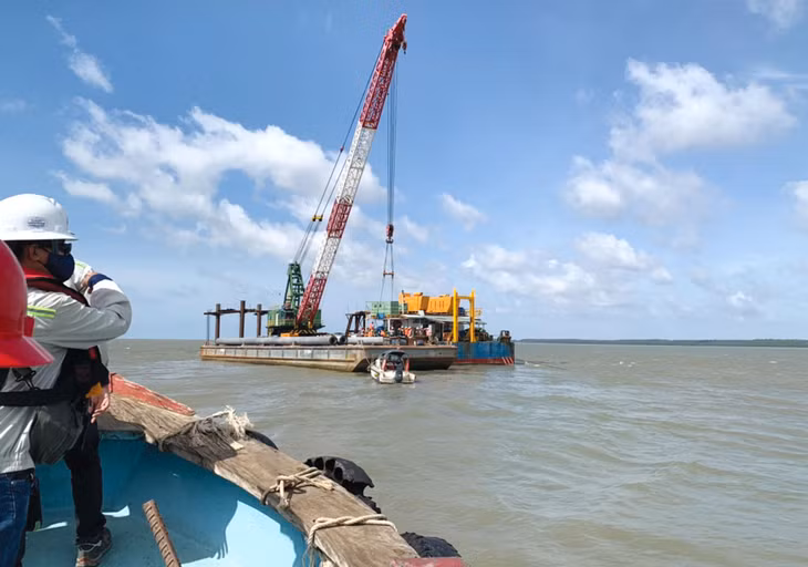 Các nghiên cứu chỉ ra rằng, đối với năng lượng gió và mặt trời, khoảng 25% số việc làm tạo ra là dành cho lao động tay nghề cao. Ảnh: Lê Tiên