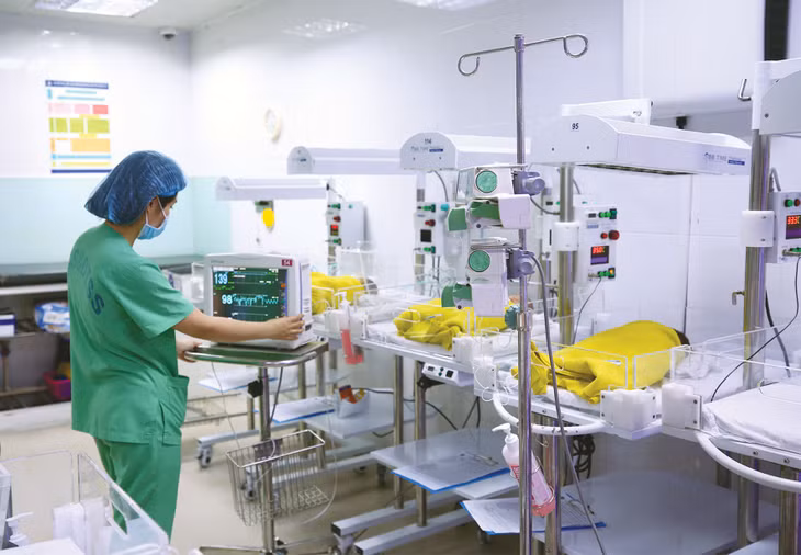 Quy định để chủ đầu tư chủ động áp dụng các hình thức lựa chọn nhà thầu sẽ giúp các cơ sở y tế mua được hàng hóa bảo đảm chất lượng, phục vụ nhu cầu khám chữa bệnh tốt nhất. Ảnh: Tiên Giang