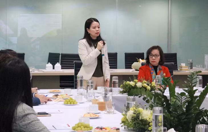 Bà Nguyễn Minh Hằng, Trợ lý Bộ trưởng Ngoại giao phát biểu tại buổi lễ