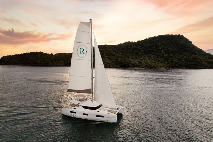 Thưởng ngoạn hoàng hôn Phú Quốc trên du thuyền Serenity là trải nghiệm gây ấn tượng với các chuyên gia đến từ Michelin Guide Thưởng ngoạn hoàng hôn Phú Quốc trên du thuyền Serenity là trải nghiệm gây ấn tượng với các chuyên gia đến từ Michelin Guide