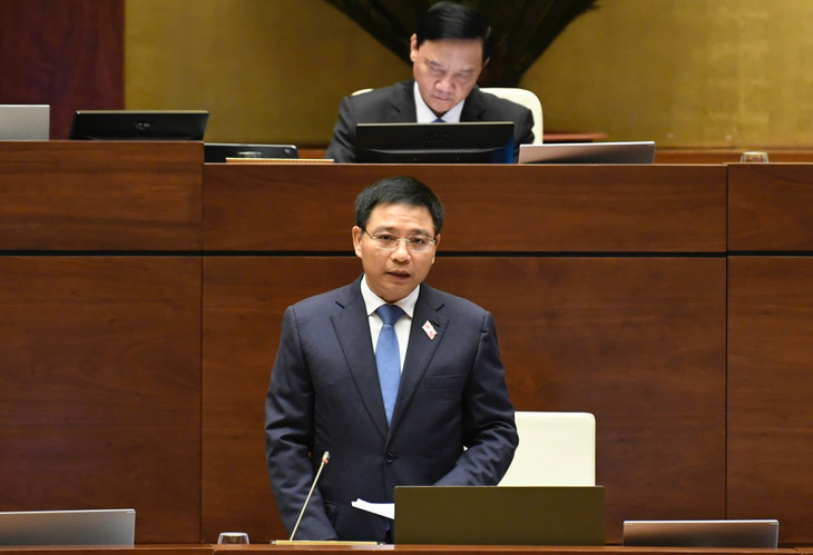 Bộ trưởng Nguyễn Văn Thắng cho biết, trong 5 tháng đầu năm, Chính phủ, Thủ tướng Chính phủ đã nhận diện các thách thức của giải ngân đầu tư công và đã có nhiều công điện, văn bản chỉ đạo quyết liệt Bộ trưởng Nguyễn Văn Thắng cho biết, trong 5 tháng đầu năm, Chính phủ, Thủ tướng Chính phủ đã nhận diện các thách thức của giải ngân đầu tư công và đã có nhiều công điện, văn bản chỉ đạo quyết liệt