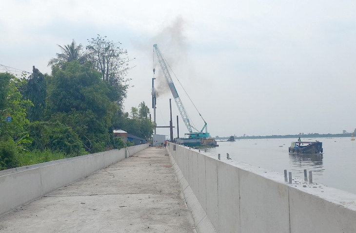 Gói thầu số 09 Xây dựng kè bảo vệ bờ thuộc Dự án Xử lý cấp bách sạt lở sông Tiền khu vực xã Tân Mỹ