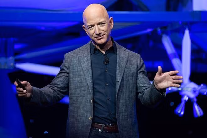 1. Jeff Bezos Giá trị tài sản ròng: 171 tỷ USD Nguồn tài sản: Amazon Quốc gia: Hoa Kỳ