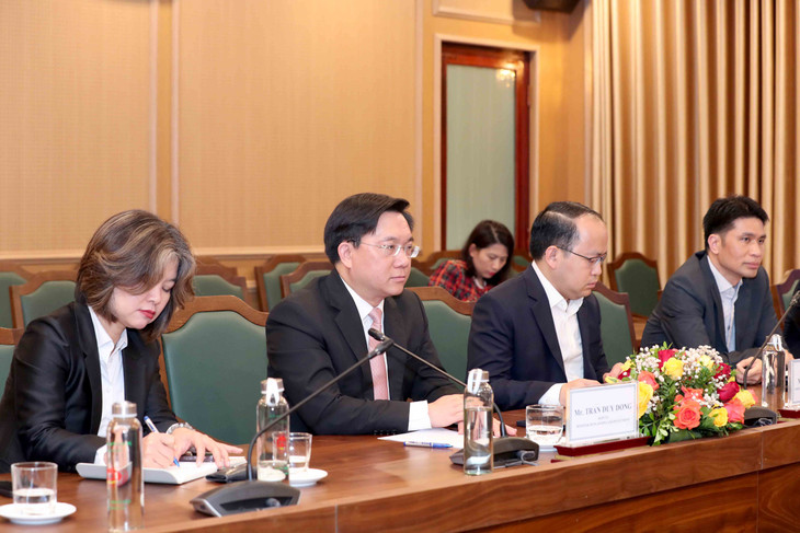 Thứ trưởng Trần Duy Đông đánh giá cao ủng hộ của phái đoàn đối với sự hợp tác, phát triển quan hệ song phương. Ảnh: NIC