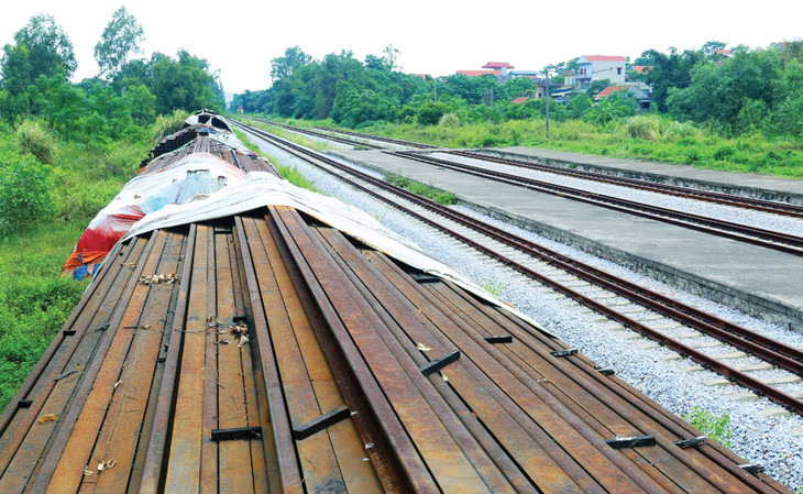 Việc đầu tư xây dựng đường sắt tốc độ cao Bắc - Nam sẽ tạo ra thị trường xây dựng giá trị khoảng 33,5 tỷ USD. Ảnh: Thiên Sơn Việc đầu tư xây dựng đường sắt tốc độ cao Bắc - Nam sẽ tạo ra thị trường xây dựng giá trị khoảng 33,5 tỷ USD. Ảnh: Thiên Sơn