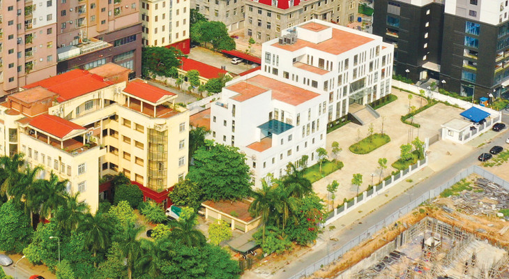 Nhiều đơn vị mới sáp nhập có thể thiếu cơ sở vật chất, trụ sở làm việc, cần sớm được sắp xếp để bảo đảm hiệu quả công việc. Ảnh: Nhã Chi