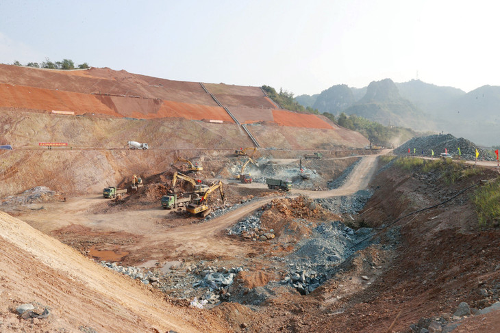 Gói thầu số 1 XL-HB Thi công xây lắp công trình Thủy điện Hòa Bình mở rộng có giá trị hơn 3.108 tỷ đồng được đấu thầu qua mạng thành công tháng 12/2020. Ảnh: Dương Giang