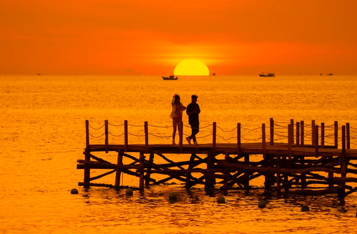 Hoàng hôn đẹp siêu thực tại đảo Hòn Thơm, Phú Quốc