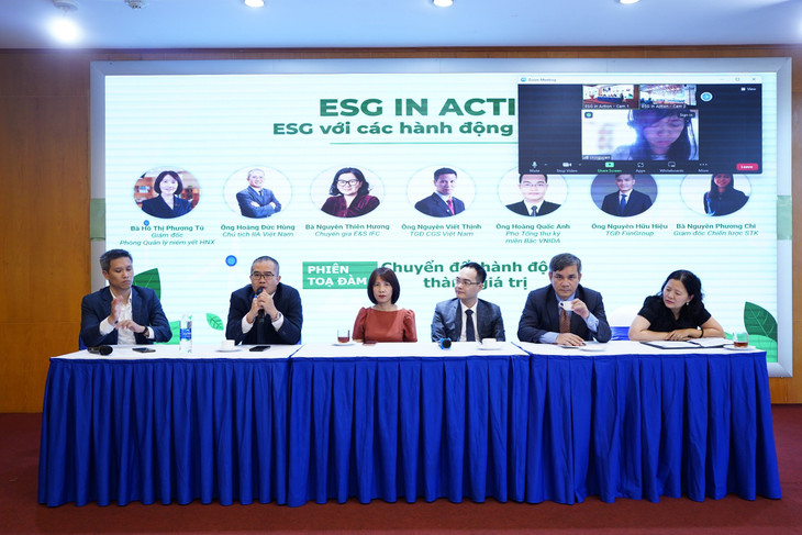 Các khách mời là thành viên hội đồng quản trị, nhân sự chuyên trách ESG, quản trị công ty, công bố thông tin… đã tham dự Hội thảo “ESG in Action - ESG với các hành động thực tiễn” tại Sở Giao dịch chứng khoán Hà Nội ngày 23/4/2024