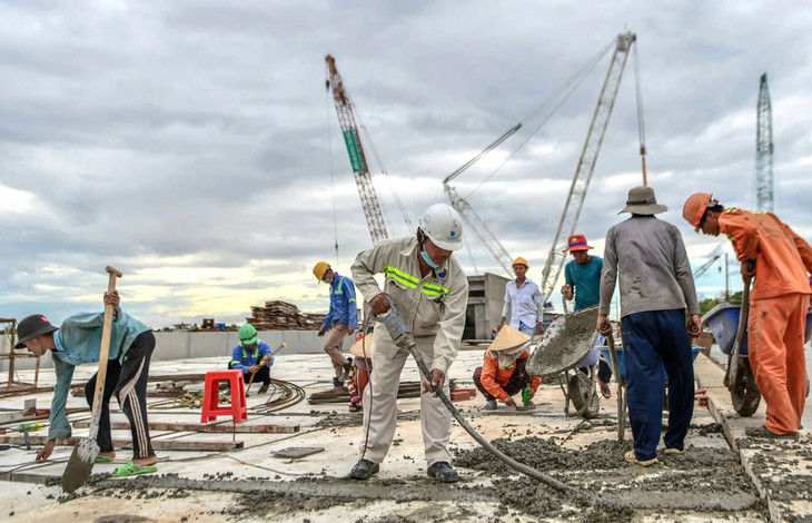 Trong 11 tháng năm 2024, có 18 bộ, cơ quan trung ương và 40 địa phương có tỷ lệ ước giải ngân so với tổng kế hoạch đạt trên mức bình quân chung của cả nước. Ảnh: NC st