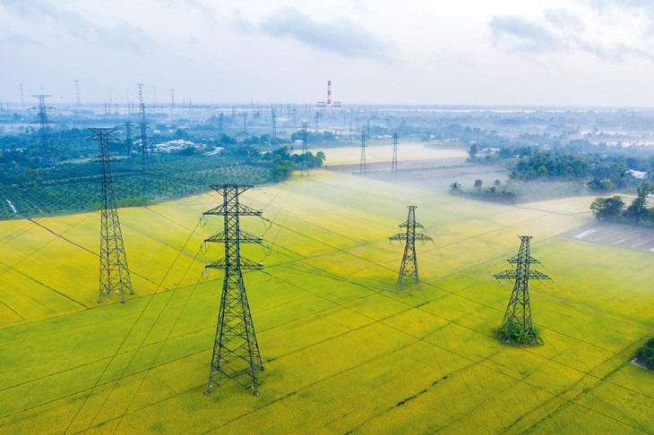 Bộ Công Thương đang xây dựng Kế hoạch triển khai Quy hoạch điện VIII hướng đến mục tiêu huy động gần 135 tỷ USD vốn đầu tư nguồn và lưới điện truyền tải giai đoạn 2021 - 2030. Ảnh: ML