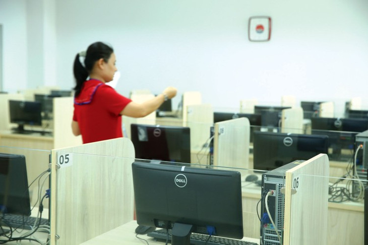 Bộ Kế hoạch và Đầu tư sẽ công khai danh sách tất cả cơ quan, đơn vị được tổ chức thi cấp chứng chỉ nghiệp vụ chuyên môn về đấu thầu trên Hệ thống cấp chứng chỉ, dự kiến vào quý IV/2024. Ảnh minh họa Bộ Kế hoạch và Đầu tư sẽ công khai danh sách tất cả cơ quan, đơn vị được tổ chức thi cấp chứng chỉ nghiệp vụ chuyên môn về đấu thầu trên Hệ thống cấp chứng chỉ, dự kiến vào quý IV/2024. Ảnh minh họa