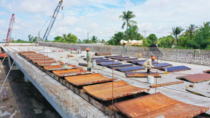 Để trở thành quốc gia thu nhập cao, Việt Nam cần tăng cường huy động tài chính cho các dự án dài hạn, đặc biệt trong lĩnh vực hạ tầng và chuyển đổi khí hậu. Ảnh: Tiên Giang