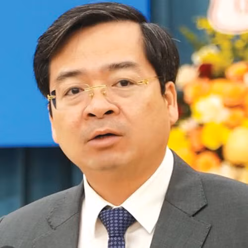 Ông Hoàng Anh Tuấn