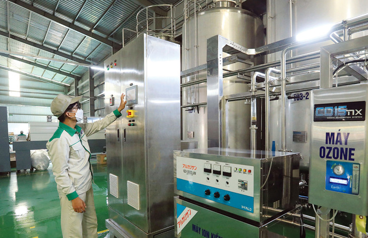 6 tháng đầu năm 2024, số doanh nghiệp gia nhập và tái gia nhập thị trường đạt 119.612 doanh nghiệp, cao hơn số doanh nghiệp rút lui khỏi thị trường. Ảnh: Nhã Chi