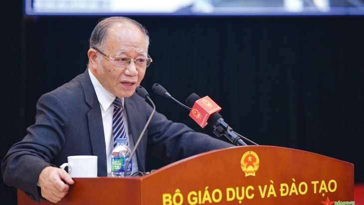 GS. TS. Hoàng Chí Bảo