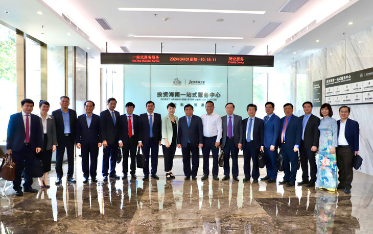 Bộ trưởng Nguyễn Chí Dũng và đoàn công tác có cuộc làm việc với Cục Phát triển Kinh tế quốc tế Hải Nam