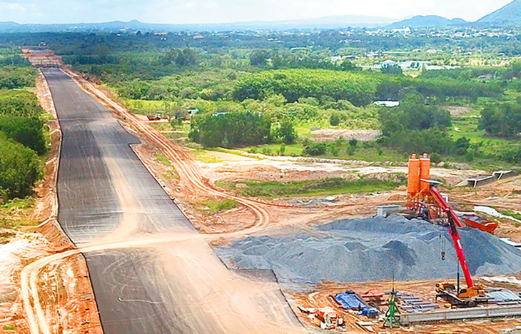 Nhà đầu tư mong muốn có những cơ chế và công cụ tài chính mới để mở rộng các kênh cấp vốn cho đầu tư hạ tầng giao thông. Ảnh: Tiên Giang