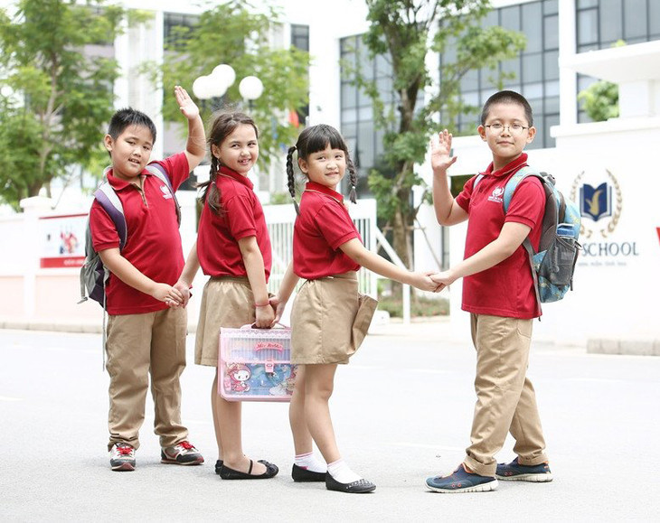 Thời đại ngày nay là thời đại của kinh tế tri thức, buộc chúng ta và con em chúng ta phải học tập, sáng tạo mới làm chủ được cuộc sống, làm chủ được tương lai. Ảnh Internet