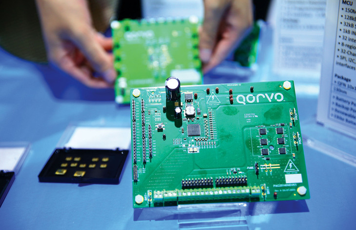 Tận dụng được cơ hội từ thu hút đầu tư nước ngoài chất lượng cao nói chung, vào công nghiệp bán dẫn, điện tử nói riêng, sẽ là cú hích thúc đẩy Việt Nam bứt phá, chuyển đổi mô hình tăng trưởng. Ảnh: Lê Tiên Tận dụng được cơ hội từ thu hút đầu tư nước ngoài chất lượng cao nói chung, vào công nghiệp bán dẫn, điện tử nói riêng, sẽ là cú hích thúc đẩy Việt Nam bứt phá, chuyển đổi mô hình tăng trưởng. Ảnh: Lê Tiên