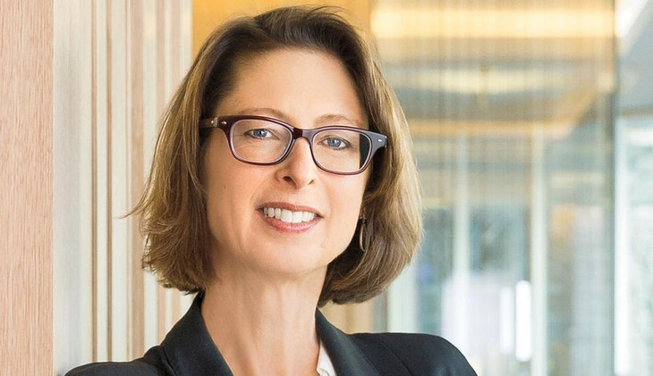 6. Abigail Johnson Tài sản: 20,9 tỷ USD Quốc gia: Mỹ Abigail Johnson nắm giữ vị trí CEO Fidelity Investments - một trong những tập đoàn dịch vụ tài chính đa quốc gia lớn nhất thế giớ - từ năm 2014 và trở thành chủ tịch của Tập đoàn này từ năm 2016.