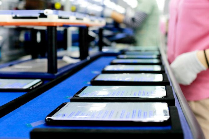 Lượng xuất khẩu điện tử của ASEAN sang châu Âu và Trung Đông chỉ ở mức 10%. Ảnh: Internet Lượng xuất khẩu điện tử của ASEAN sang châu Âu và Trung Đông chỉ ở mức 10%. Ảnh: Internet