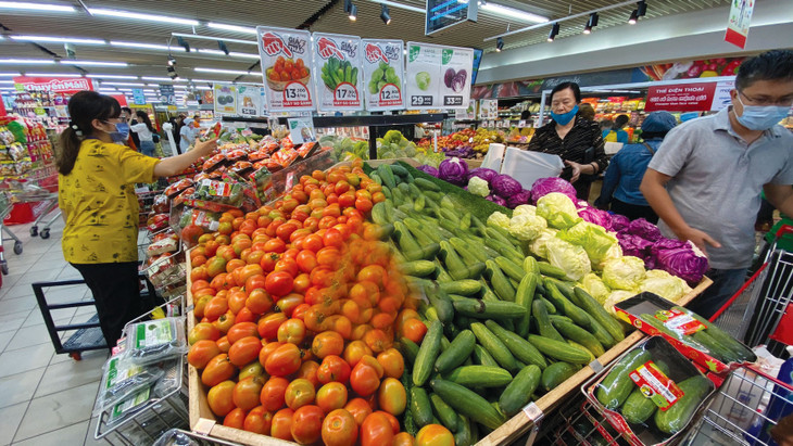 Chính phủ phấn đấu tăng trưởng GDP năm 2023 đạt trên 5%, tạo đà cho việc thực hiện kế hoạch năm 2024. Ảnh: Nhã Chi