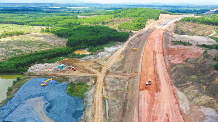 Nghị định số 71/2025/NĐ-CP có một số nội dung được sửa đổi, bổ sung tại nhằm đơn giản hóa quy trình, thủ tục, đẩy mạnh phân cấp, phân quyền, rút ngắn thời gian triển khai dự án PPP. Ảnh: Nhã Chi Nghị định số 71/2025/NĐ-CP có một số nội dung được sửa đổi, bổ sung tại nhằm đơn giản hóa quy trình, thủ tục, đẩy mạnh phân cấp, phân quyền, rút ngắn thời gian triển khai dự án PPP. Ảnh: Nhã Chi