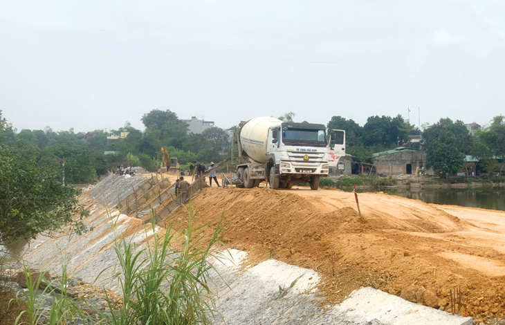 Việc sửa đổi Luật Đầu tư công được kỳ vọng tháo gỡ vướng mắc liên quan đến giải phóng mặt bằng. Ảnh: Tiên Giang Việc sửa đổi Luật Đầu tư công được kỳ vọng tháo gỡ vướng mắc liên quan đến giải phóng mặt bằng. Ảnh: Tiên Giang