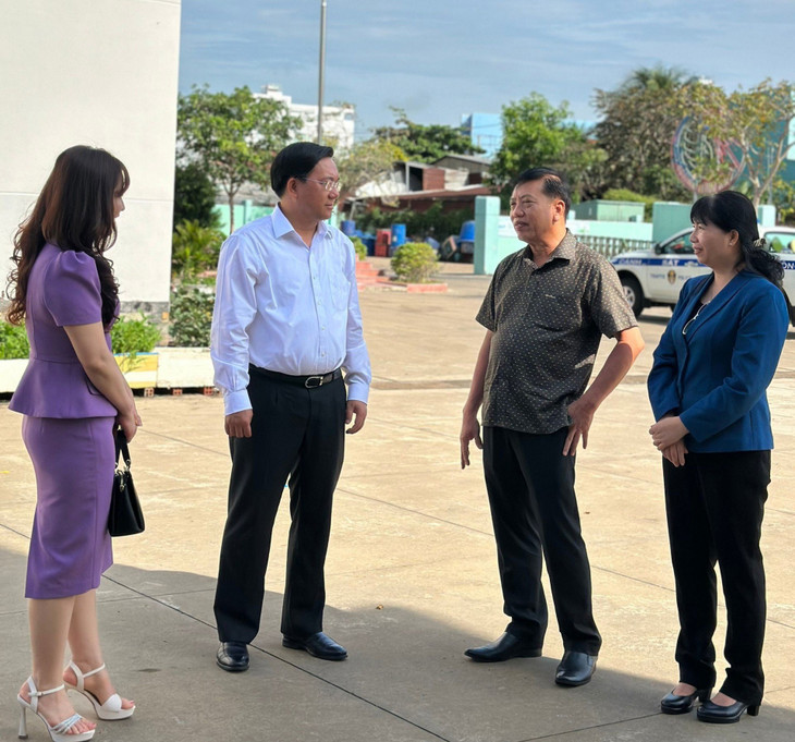 Thứ trưởng Bộ Kế hoạch và Đầu tư Trần Duy Đông dẫn đầu Đoàn công tác làm việc trong 2 ngày 21 và 22/5/2024 tại 3 tỉnh Tiền Giang, Long An và Bến Tre