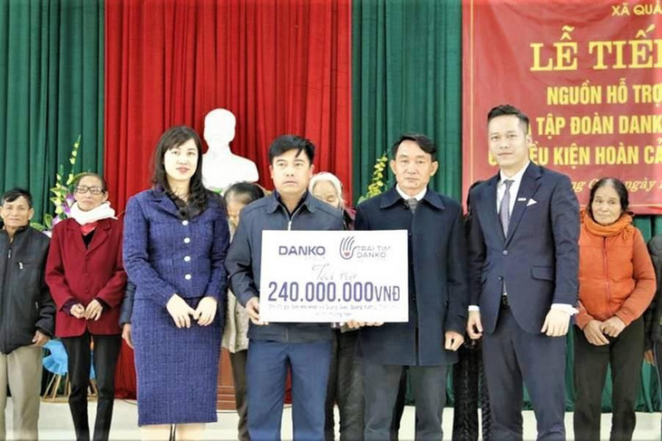 Danko Group hỗ trợ thường xuyên hàng tháng cho 20 hộ nghèo xã Quảng Giao