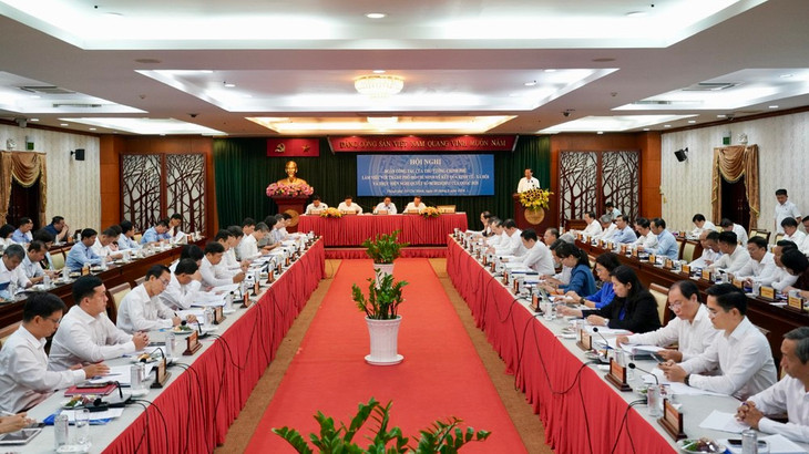 Thủ tướng Phạm Minh Chính, Trưởng Ban Chỉ đạo 850 và đoàn công tác làm việc với lãnh đạo TP.HCM về kết quả phát triển kinh tế - xã hội và thực hiện Nghị quyết 98/2023/QH15 của Quốc hội về thí điểm một số cơ chế, chính sách đặc thù phát triển Thành phố sáng 10/8/2024