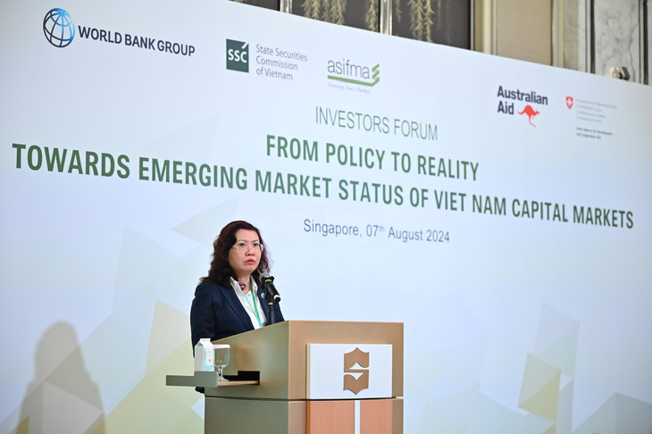 Chủ tịch UBCKNN Vũ Thị Chân Phương phát biểu khai mạc Diễn đàn