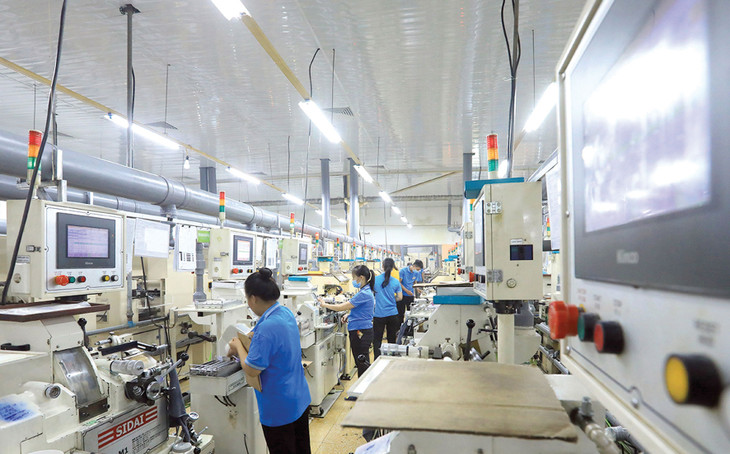 Trong 6 tháng đầu năm 2025, có 826 lượt dự án FDI đăng ký điều chỉnh vốn đầu tư tăng thêm 8,95 tỷ USD, gấp 2,2 lần so với cùng kỳ năm trước. Ảnh: Nhã Chi