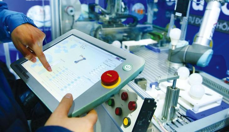 Kinh tế số chính là một trong ba động lực rõ nét, thúc đẩy tăng trưởng kinh tế Việt Nam trong giai đoạn tới Kinh tế số chính là một trong ba động lực rõ nét, thúc đẩy tăng trưởng kinh tế Việt Nam trong giai đoạn tới