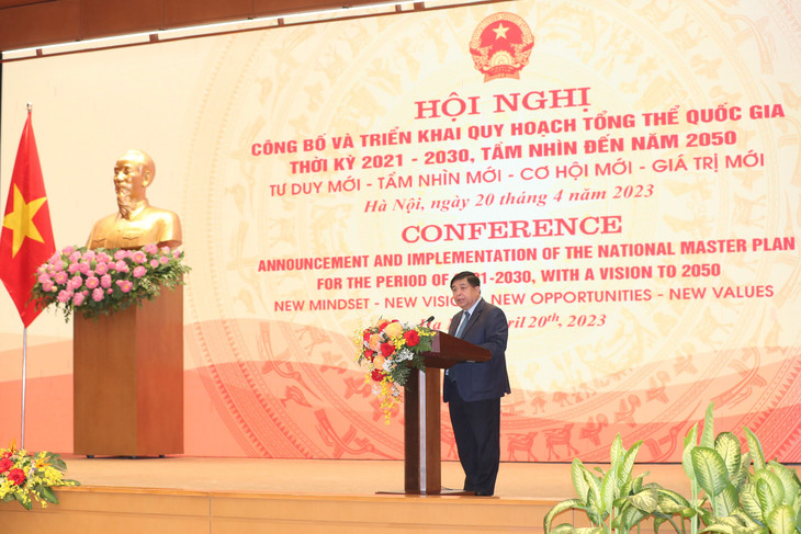 Phấn đấu tốc độ tăng trưởng GDP cả nước bình quân đạt khoảng 7,0%/năm giai đoạn 2021 - 2030. Đến năm 2030, GDP bình quân đầu người theo giá hiện hành đạt khoảng 7.500 USD. Ảnh Đức Trung.