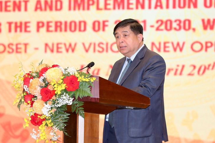 Bộ trưởng Nguyễn Chí Dũng cho biết, Nghị quyết số 81/2023/QH15 khơi dậy khát vọng phát triển đất nước phồn vinh, hạnh phúc. Phát huy tối đa nhân tố con người, lấy con người là trung tâm. Ảnh Đức Trung, MPI.