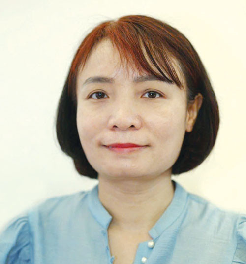 Bà Nguyễn Thị Thúy Hằng Phó Cục trưởng Cục Quản lý đấu thầu