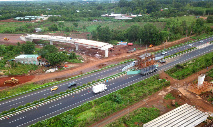 Khoa học, công nghệ mới có thể giải quyết được vấn đề hài hòa giữa mong muốn về tiến độ và chất lượng công trình. Ảnh: Lê Tiên