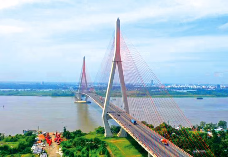 Nhiều dự án trọng điểm kết nối vùng qua địa bàn TP. Cần Thơ đã và đang được triển khai. Ảnh: Quang Vinh