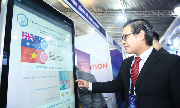 Con người là một trong những nguồn lực phát triển quan trọng nhất cho giai đoạn tới. Ảnh: Lê Tiên