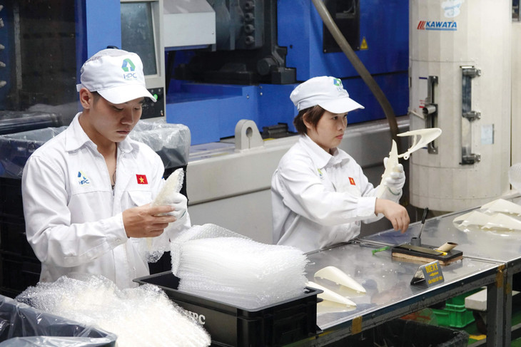 Cải cách, cải thiện môi trường kinh doanh phải là một giải pháp trọng tâm để vực dậy doanh nghiệp và nền kinh tế. Ảnh: Tường Lâm Cải cách, cải thiện môi trường kinh doanh phải là một giải pháp trọng tâm để vực dậy doanh nghiệp và nền kinh tế. Ảnh: Tường Lâm