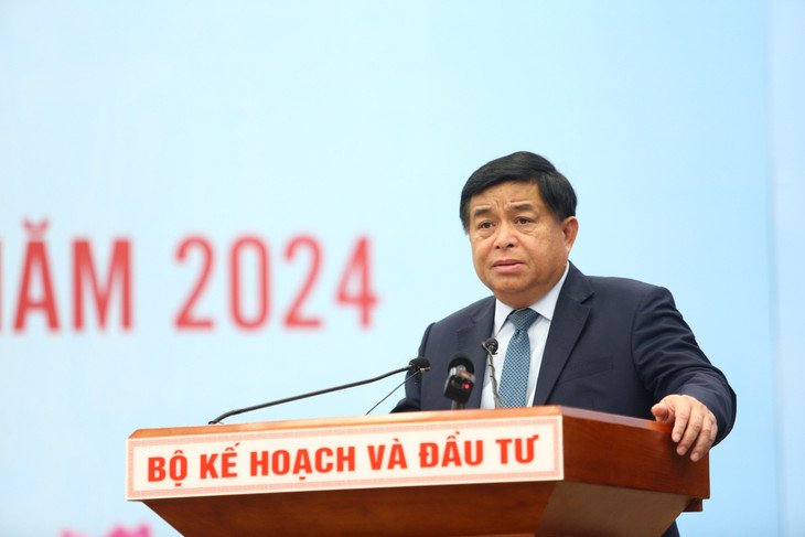 Bộ trưởng Bộ Kế hoạch và Đầu tư Nguyễn Chí Dũng phát biểu tại Hội nghị. Ảnh: Lê Tiên