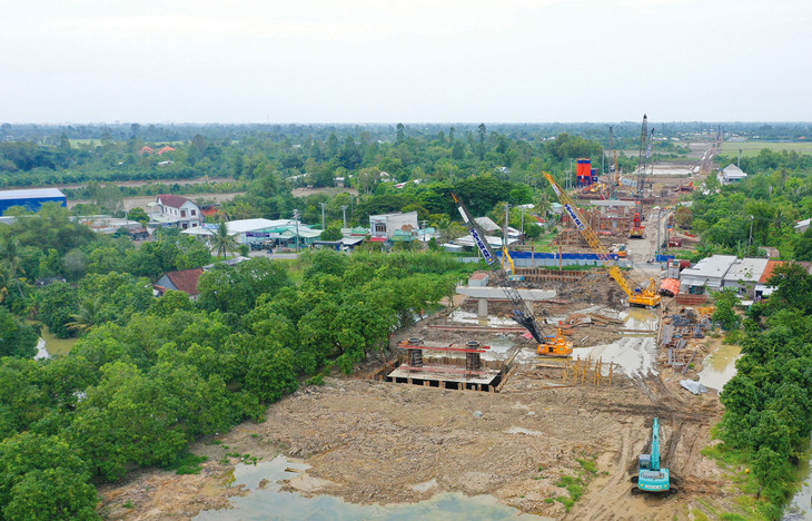 Thủ tướng yêu cầu các bộ, cơ quan trung ương, địa phương phân bổ vốn bảo đảm tập trung, có trọng tâm, trọng điểm, không dàn trải, manh mún, không để xảy ra tiêu cực, tuân thủ điều kiện, thứ tự ưu tiên. Ảnh: Lê Tiên Thủ tướng yêu cầu các bộ, cơ quan trung ương, địa phương phân bổ vốn bảo đảm tập trung, có trọng tâm, trọng điểm, không dàn trải, manh mún, không để xảy ra tiêu cực, tuân thủ điều kiện, thứ tự ưu tiên. Ảnh: Lê Tiên