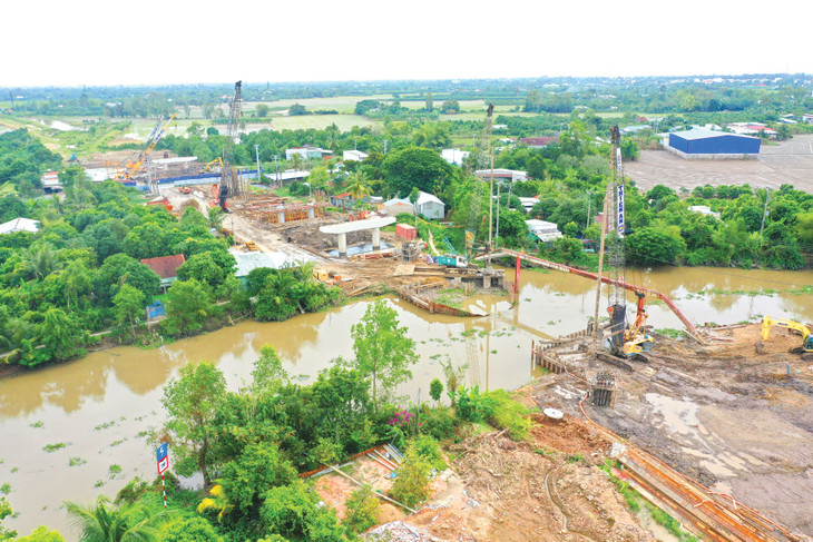 Việc thông qua Luật Đầu tư công (sửa đổi) tại Kỳ họp thứ 8 sẽ tạo căn cứ pháp lý để áp dụng ngay cho quá trình xây dựng và thực hiện Kế hoạch đầu tư công trung hạn giai đoạn 2026 – 2030. Ảnh: Lê Tiên